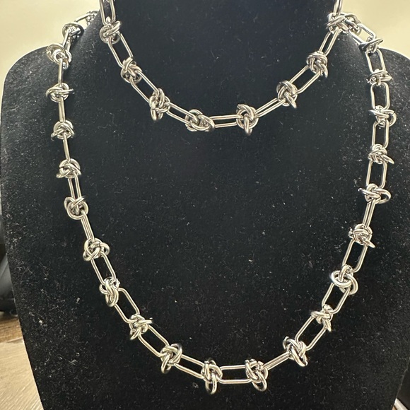 Jewelry - Necklace Set